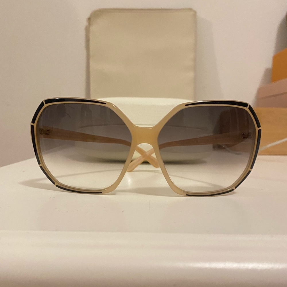 Balenciaga Paris sunglasses shades with case
